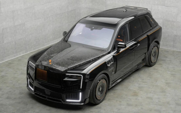 Rolls-Royce Cullinan “lột xác” với bản độ Mansory Emperor Signature - 3