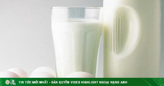 Bữa sáng với lòng trắng trứng gà và sữa giúp giữ dáng hiệu quả