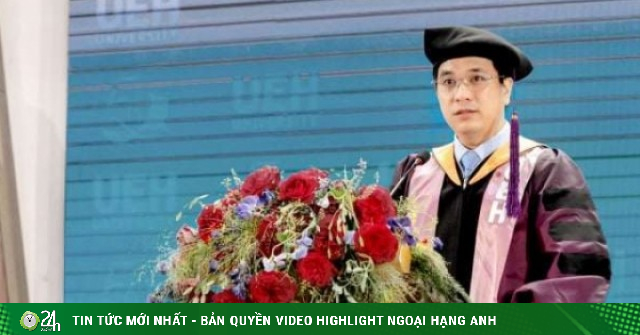 Chân dung tân Giám đốc Đại học Kinh tế TPHCM từng là "thủ khoa kép"