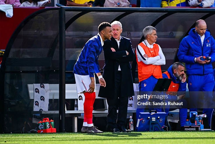 Không ai hiểu rõ Mbappe hơn Deschamps