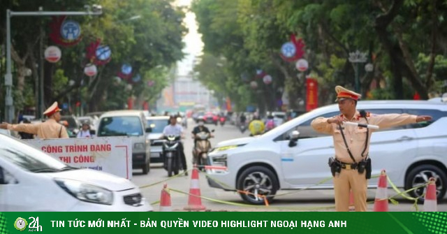 Phố trung tâm Hà Nội thành “đại công trường”, Cảnh sát giao thông "một vai hai nhiệm vụ"