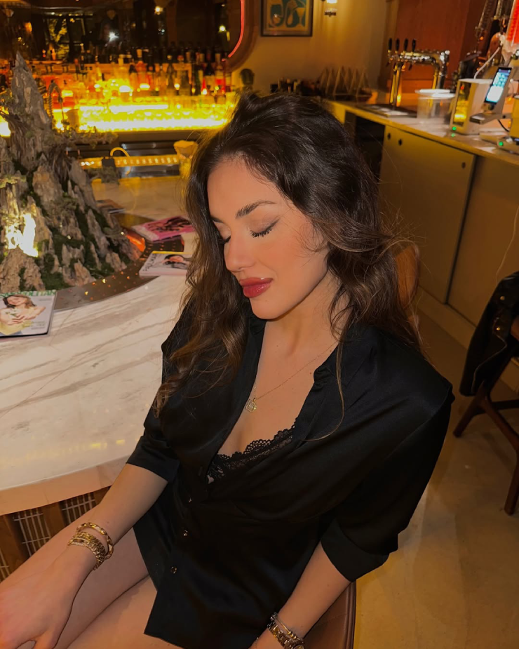 Hot girl bóng chuyền Thổ Nhĩ Kỳ mặc áo lưới, gây mê hoặc với bikini gợi cảm - 13