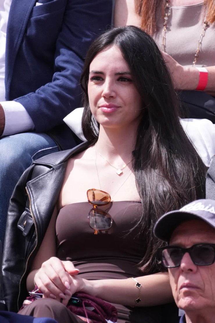 Nữ MC gợi cảm gây sốt tennis Rome Open, đi giày cao gót tâng bóng điêu luyện - 7