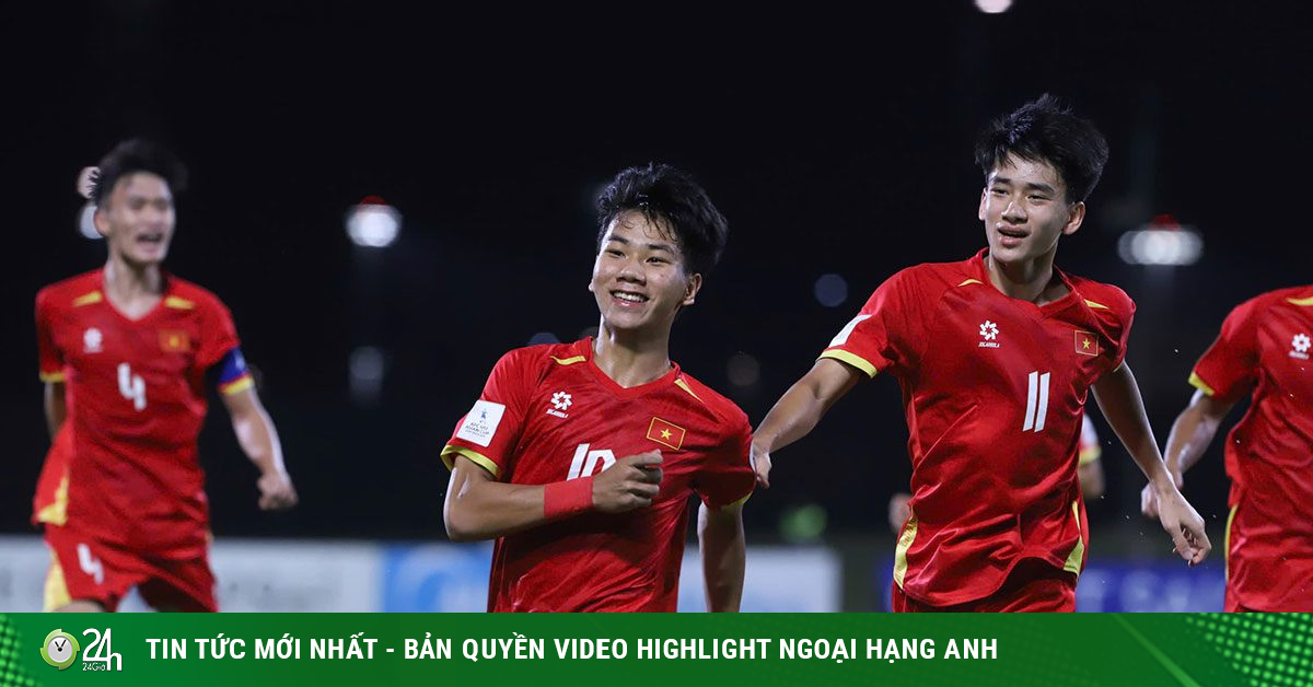 U17 Việt Nam quyết chiến U17 UAE: Nguyễn Lực sút phạt uy lực san bằng tỷ số