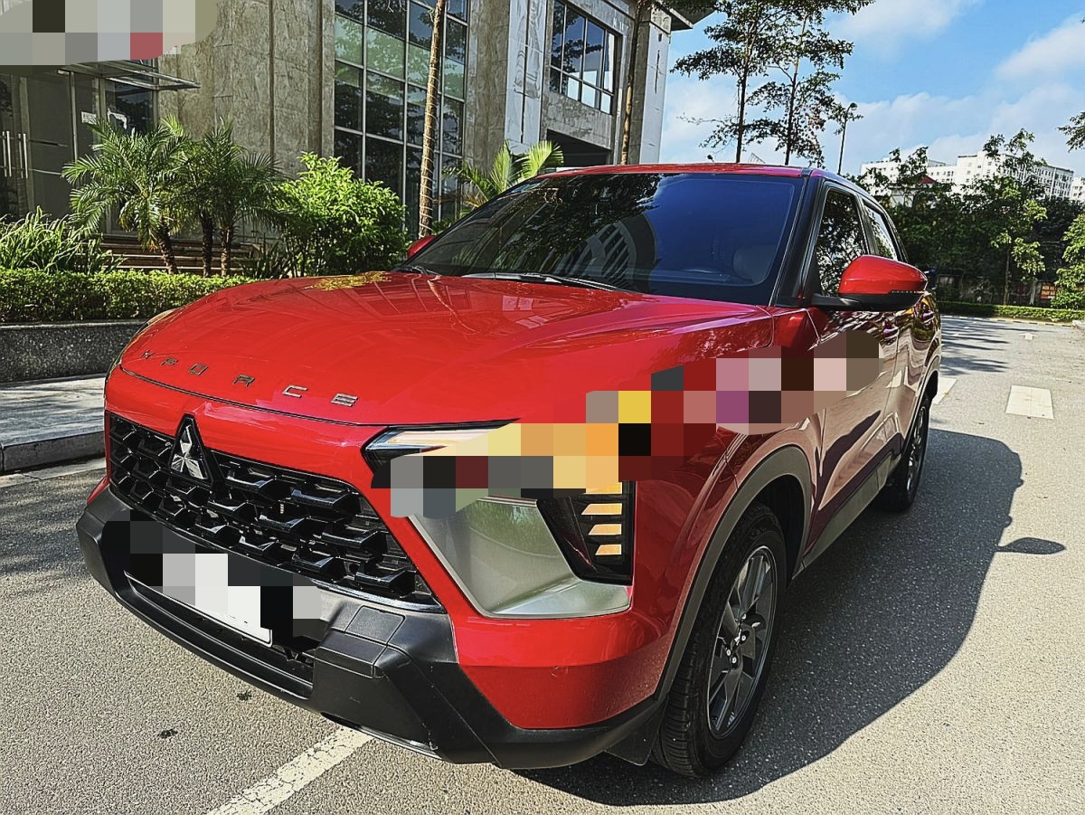 Mitsubishi Xforce GLX đỏ đẹp, siêu lướt giá hời cả trăm triệu đồng - 3