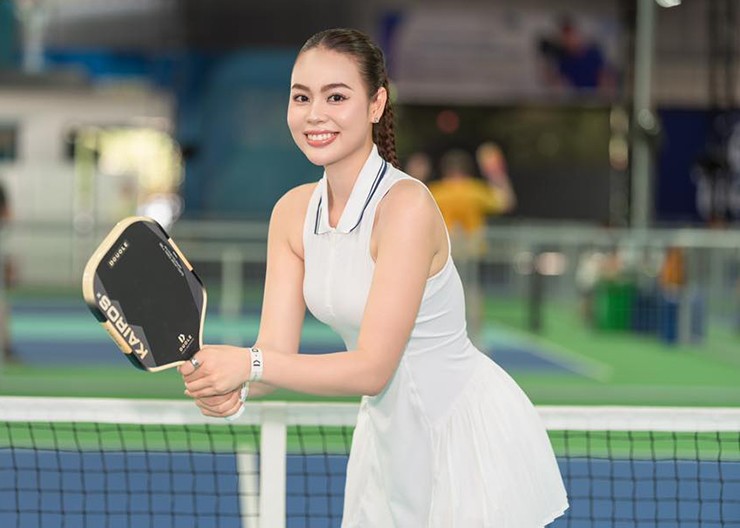 Hot girl Kim “vén váy” có danh hiệu ở giải toàn sao, Á hậu Ánh Vương mê mẩn pickleball - 3