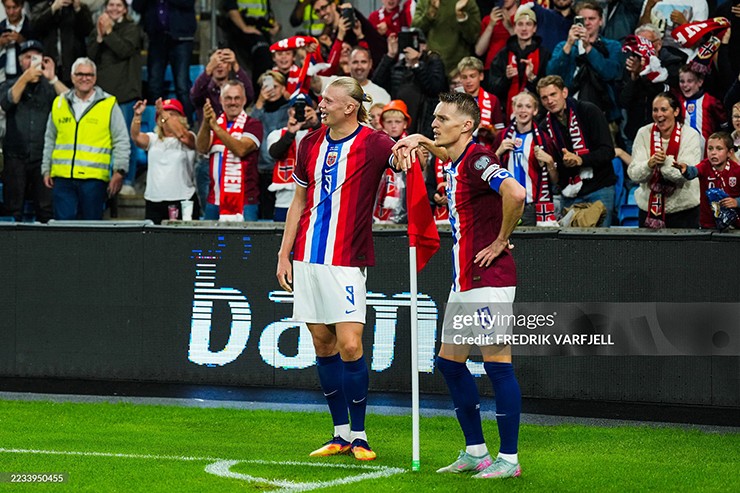 Haaland cùng Odegaard tạo nên bộ khung đáng gờm của Na Uy