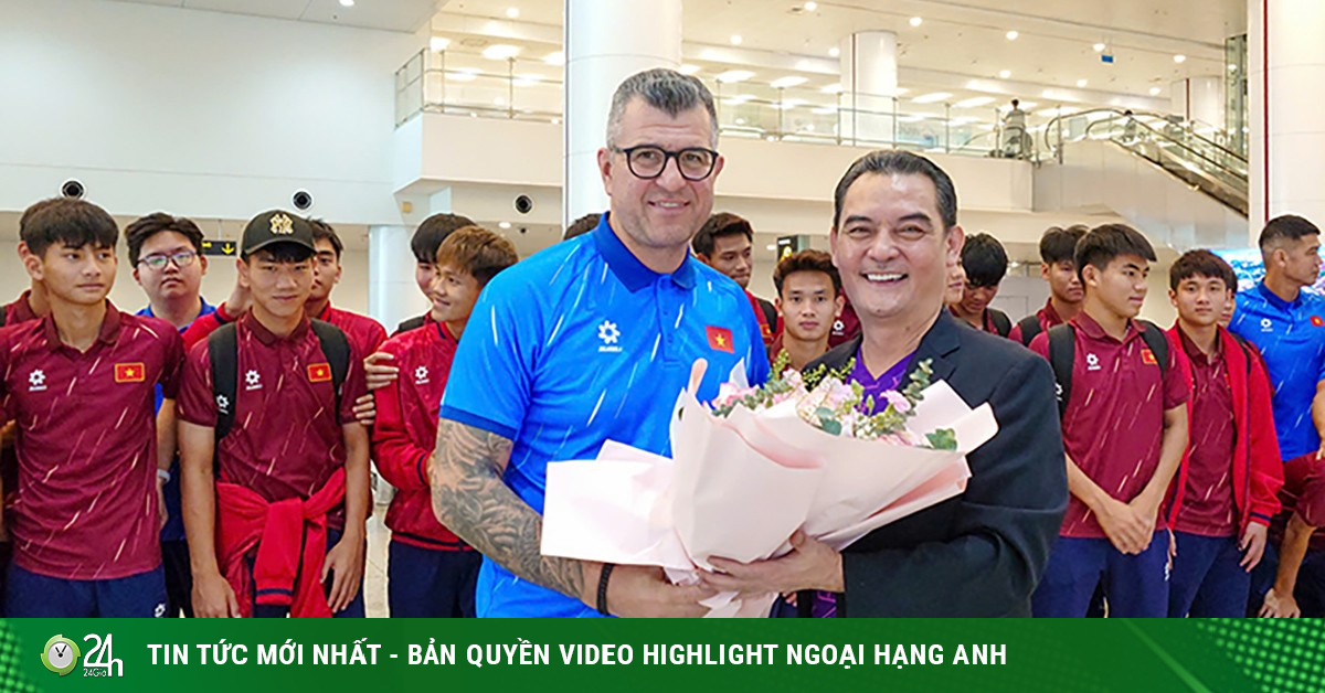 HLV Roland tiết lộ bất ngờ về kế hoạch World Cup ngay khi U17 Việt Nam về nước