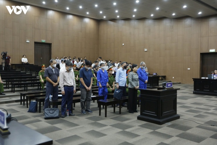 Toàn cảnh phiên tòa.