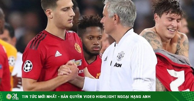 Mourinho yêu cầu mua 2 cầu thủ cho Real Madrid, bao gồm Dalot của MU