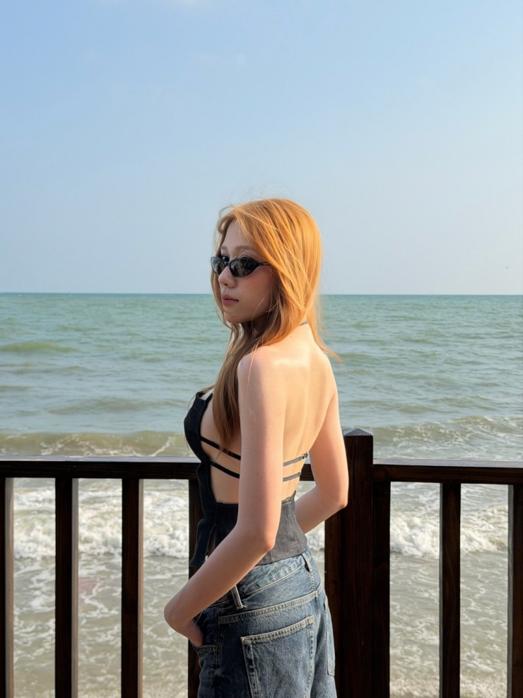 Em gái Trấn Thành chăm mặc sexy sau giảm 12 kg - 3