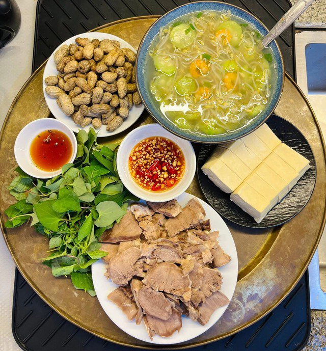 12 mâm cơm gia đình chuẩn mùa hè của mẹ đảm ở Hà Nội - 11