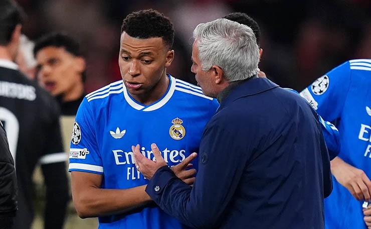 HLV Mourinho không đánh giá cao Mbappe ở vai trò trung phong
