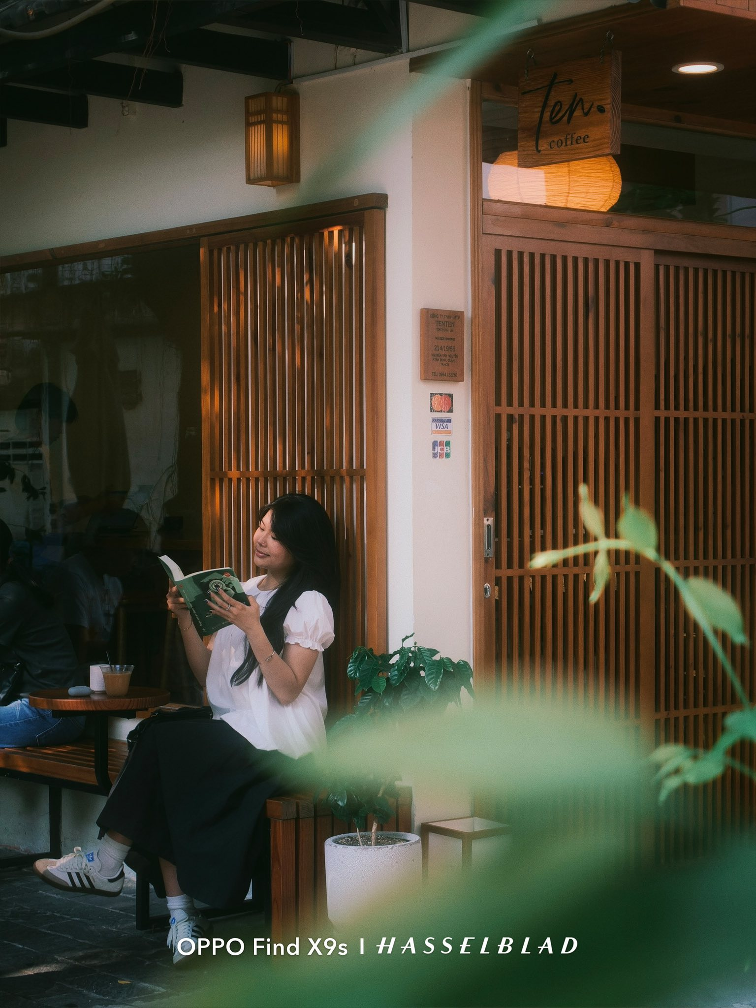 Chiếc Hasselblad đầu tiên cho Gen Z mê sống ảo - 4