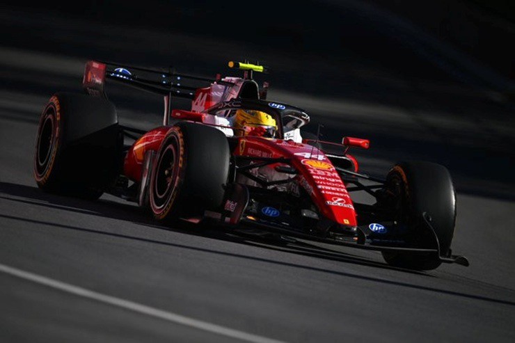 Ferrari chỉ xuất phát hàng 3 tại cuộc đua Sprint
