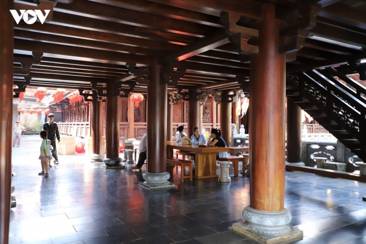 Với kiến trúc độc đáo, giá trị lịch sử đặc biệt cùng không gian thanh tịnh giữa lòng phố núi, chùa Sắc Tứ Khải Đoan không chỉ là điểm du lịch tâm linh nổi bật mà còn là biểu tượng văn hóa của Đắk Lắk. Đây chắc chắn là điểm dừng chân không nên bỏ lỡ khi đến với vùng đất Tây Nguyên đại ngàn.