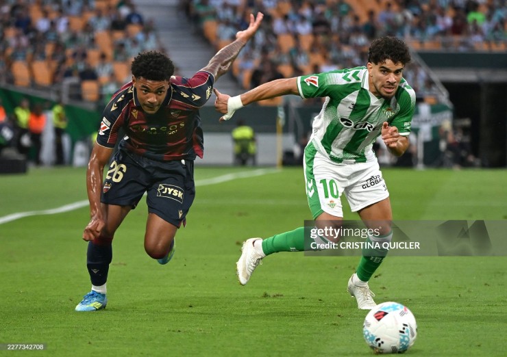 Đội Antony nhọc nhằn, đua trụ hạng nghẹt thở (La Liga) - 1