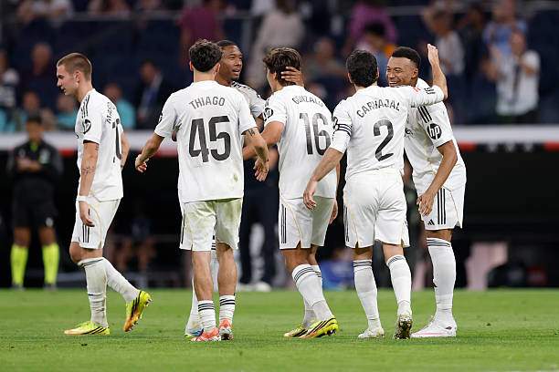 Real Madrid cần rất nhiều thời gian để hàn gắn lại những đổ vỡ trong nội bộ