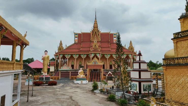 Chiêm ngưỡng quần thể tượng Phật khổng lồ độc nhất vô nhị tại ngôi chùa Khmer ở An Giang - 8