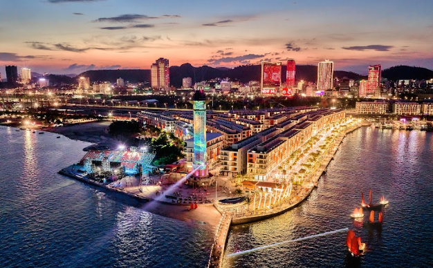 Nhà hàng Sun Bavaria Ha Long sở hữu “tọa độ vàng” tại Bãi Cháy