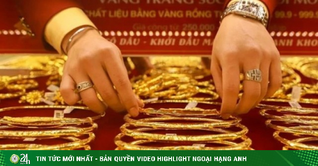 Giá vàng hôm nay 27/5: Quay đầu lao dốc