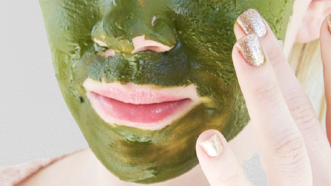 Mặt nạ rau diếp c&aacute; c&ograve;n ph&ugrave; hợp với xu hướng l&agrave;m đẹp thi&ecirc;n nhi&ecirc;n.