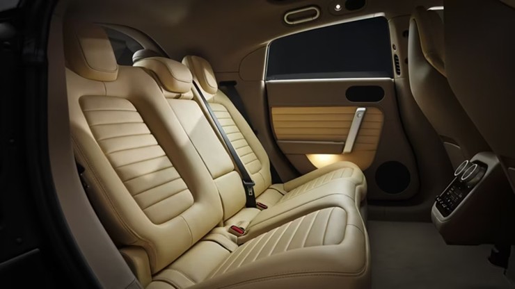 Jony Ive giúp Ferrari làm điều Apple từng mơ với chiếc xe điện đầu tiên - 7
