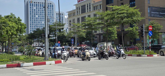 Đầu tháng 6 miền Bắc lại đón đợt nắng nóng mới.