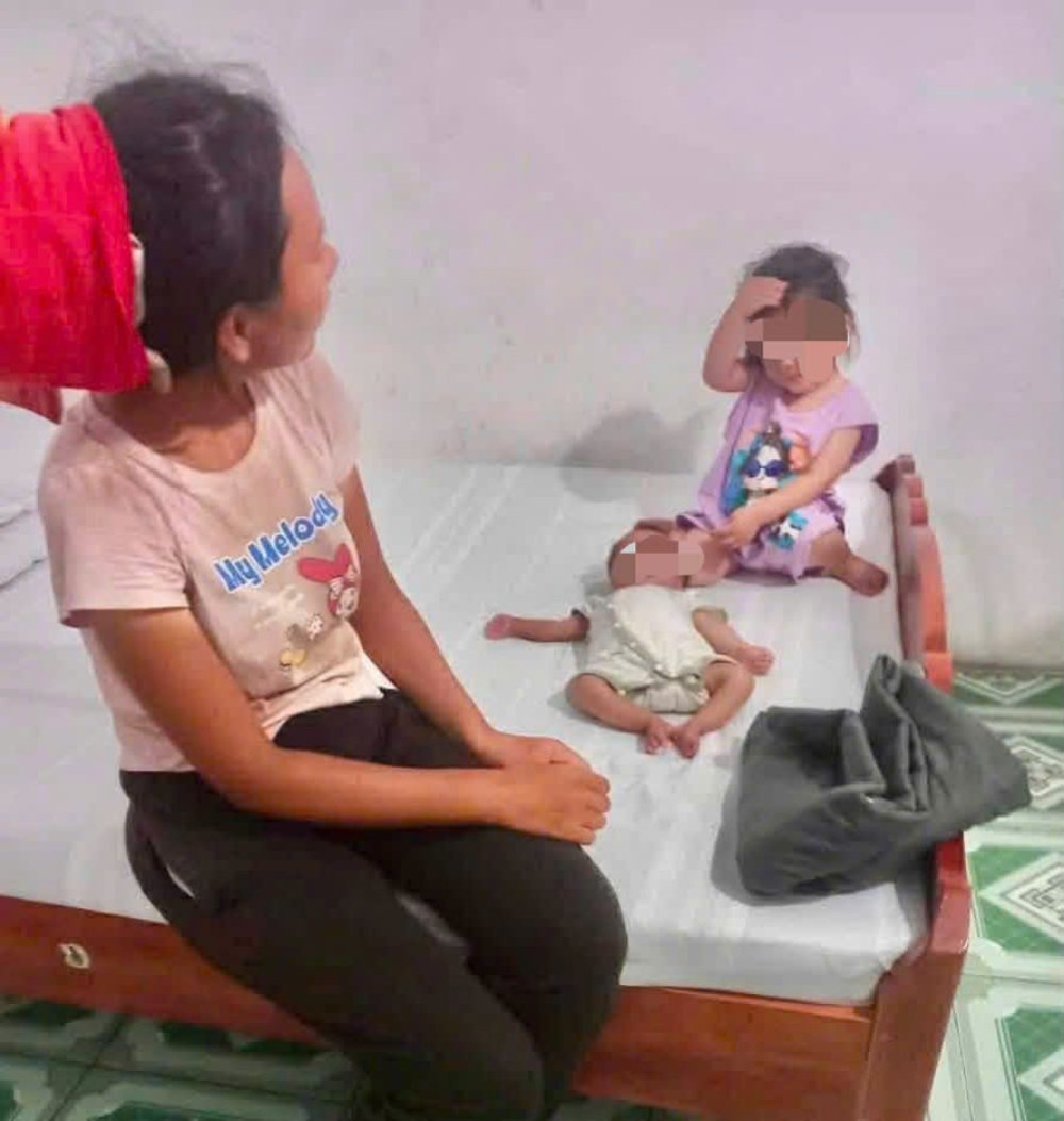 Ba mẹ con được chính quyền xã Kỳ Anh bố trí chỗ ở tạm thời. Ảnh: CTV