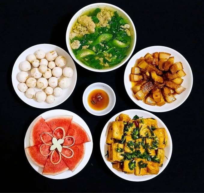 Những mâm cơm hè dao động 100.000 đồng cho 3-4 người của mẹ Hà Nội - 1