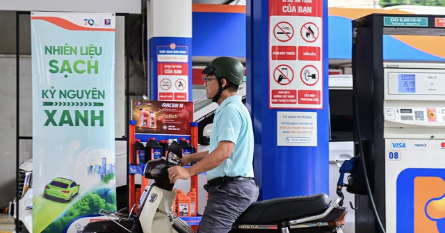 Xăng E10 được bán đại trà từ ngày 1/6.