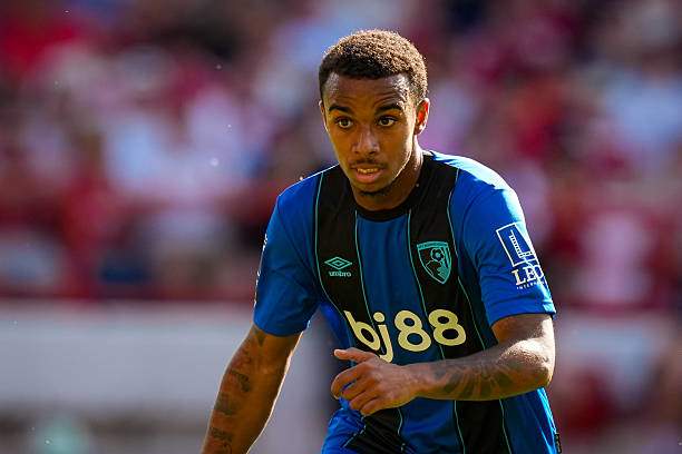 Ở tuổi 19, Eli Junior Kroupi đã ghi 13 bàn ở Premier League mùa qua cho Bournemouth