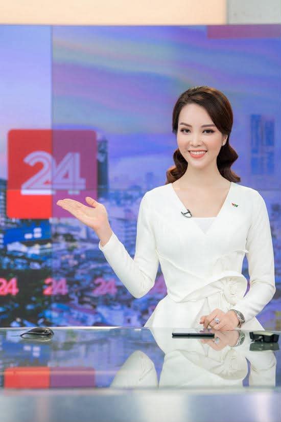 Á hậu vừa quyết định ngừng dẫn Chuyển động 24h có sắc vóc ra sao? - 2