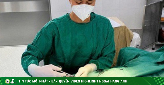 Cụ ông 74 tuổi mệt mỏi khi có 'rổ sỏi' lạo xạo trong bao quy đầu