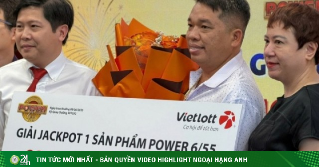 Chủ nhân giải độc đắc hơn 83 tỷ đồng không đeo mặt nạ nhận thưởng