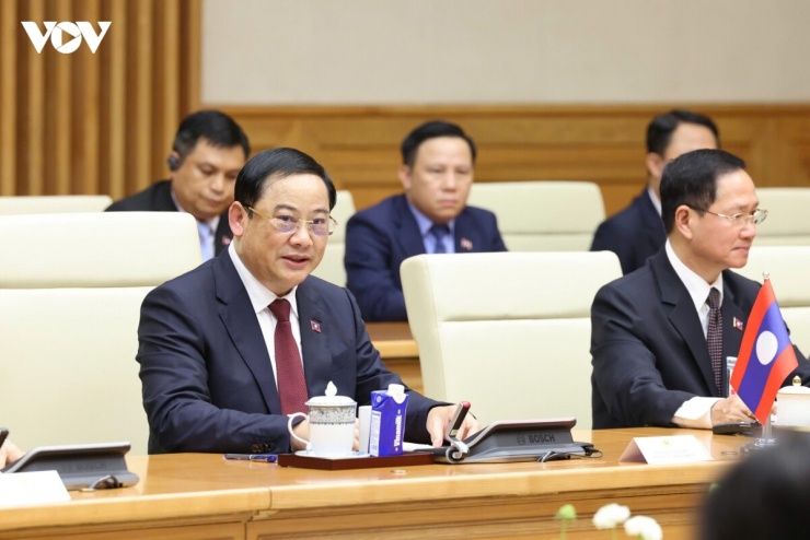 Thủ tướng Lào Sonexay Siphandone phát biểu tại buổi hội đàm.