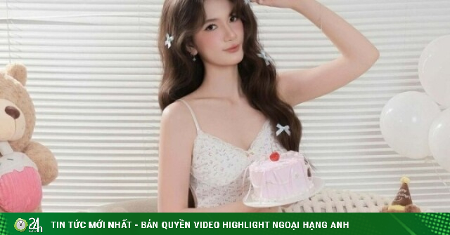 Em gái Đặng Văn Lâm đón tuổi 19