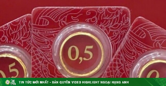 Giá vàng giảm sâu, chênh lệch mua - bán nới rộng: Dự báo cuối năm thế nào?