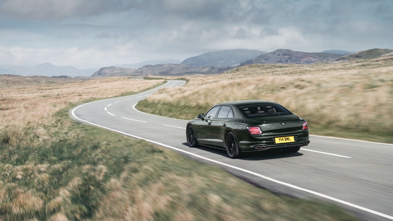 DNA thiết kế của Flying Spur đã đồng điệu với gia đình Continental GT thế hệ thứ 4.