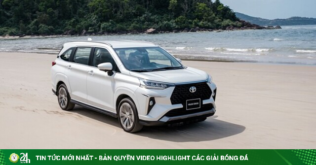 Giá xe Toyota Veloz Cross tháng 6/2026, ưu đãi 100% phí trước bạ