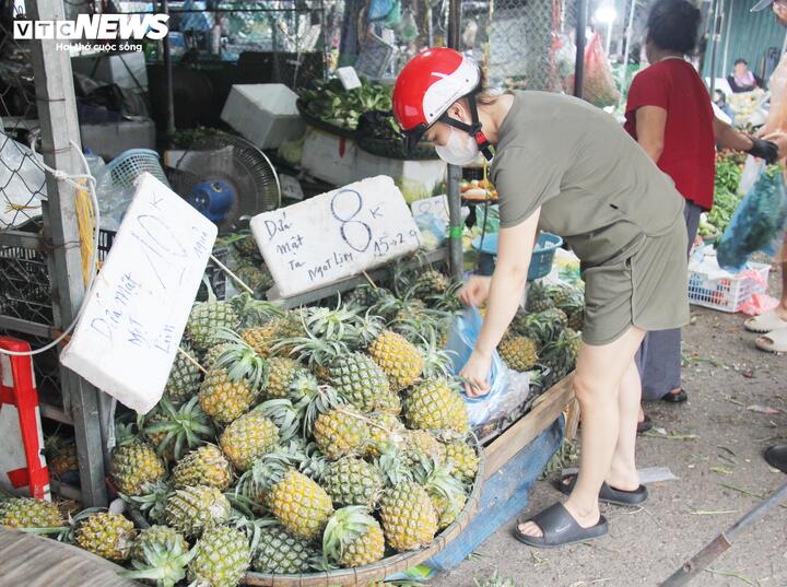 Phạm Duy).