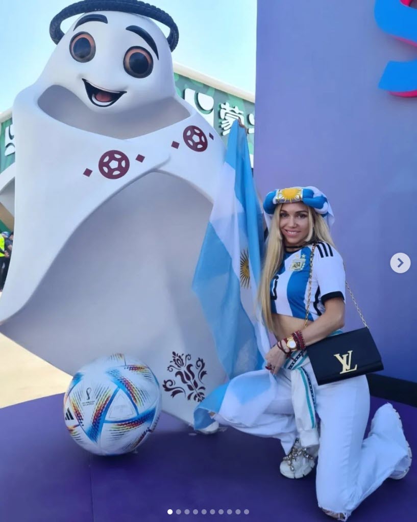 ĐT Argentina có fan nữ xinh đẹp nhất World Cup, fan tuyển Anh chỉ xếp thứ 10 - 2