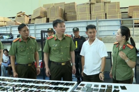 Bên trong trung tâm lừa đảo do nhóm người nước ngoài lập tại Việt Nam