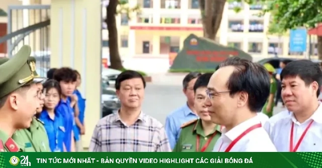 Công an đang xác minh trường hợp thí sinh dùng điện thoại nhờ AI giải đề