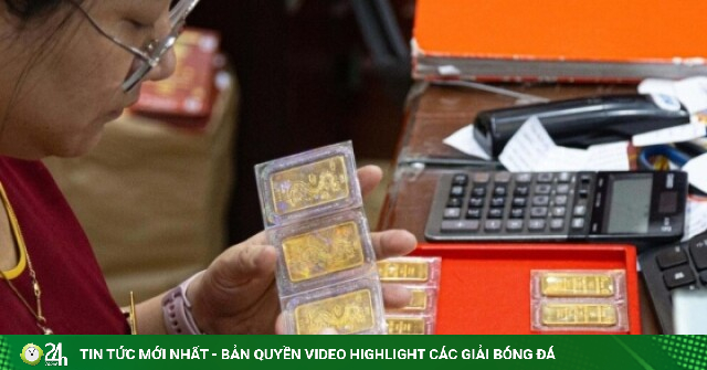 Giá vàng biến động dữ dội: Nên mua hay bán?