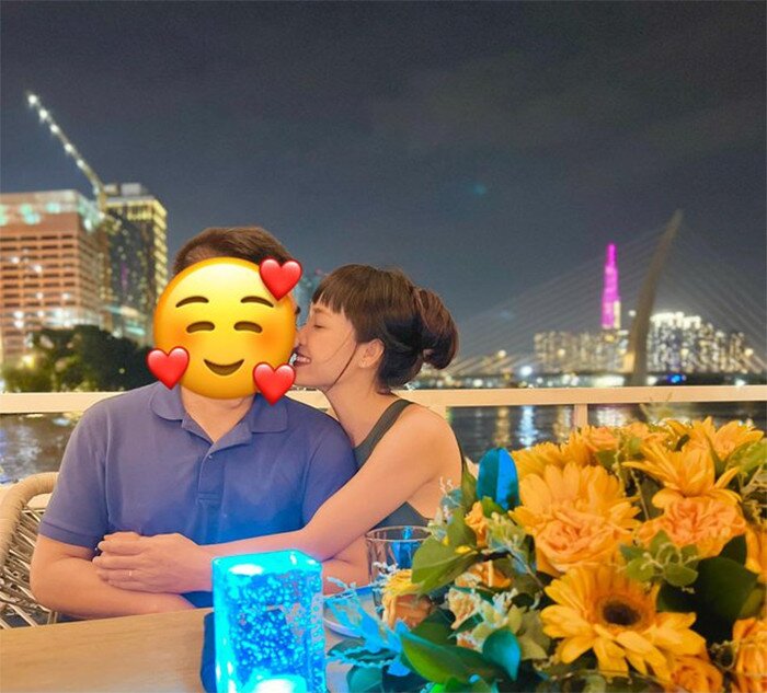 Lê Bê La bên chồng.
