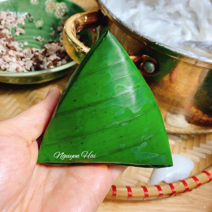 Mách bạn cách làm bánh giò mềm mịn, dẻo thơm, đơn giản, giúp trẻ có bữa sáng bổ dưỡng, ngon miệng - 5