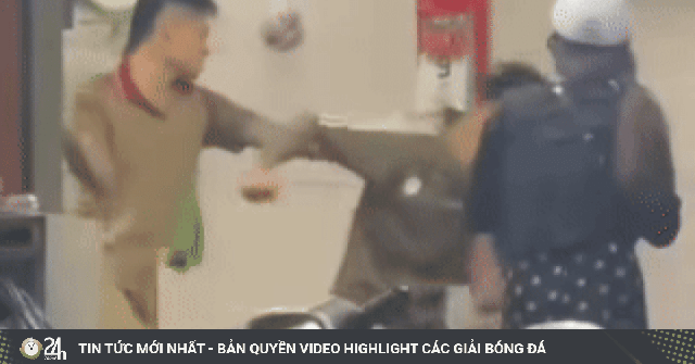 Thanh niên dùng điếu cày đánh 'bạn trai mới' của người yêu cũ