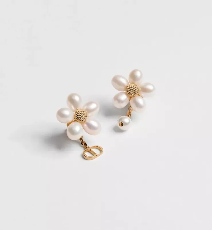 Lọ Lem diện set đồ gần 200 triệu đồng mừng em gái tốt nghiệp - 8