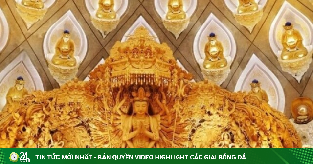 Mái vòm phủ kín tượng Phật khiến du khách choáng ngợp, ngỡ như 'ở thế giới khác'
